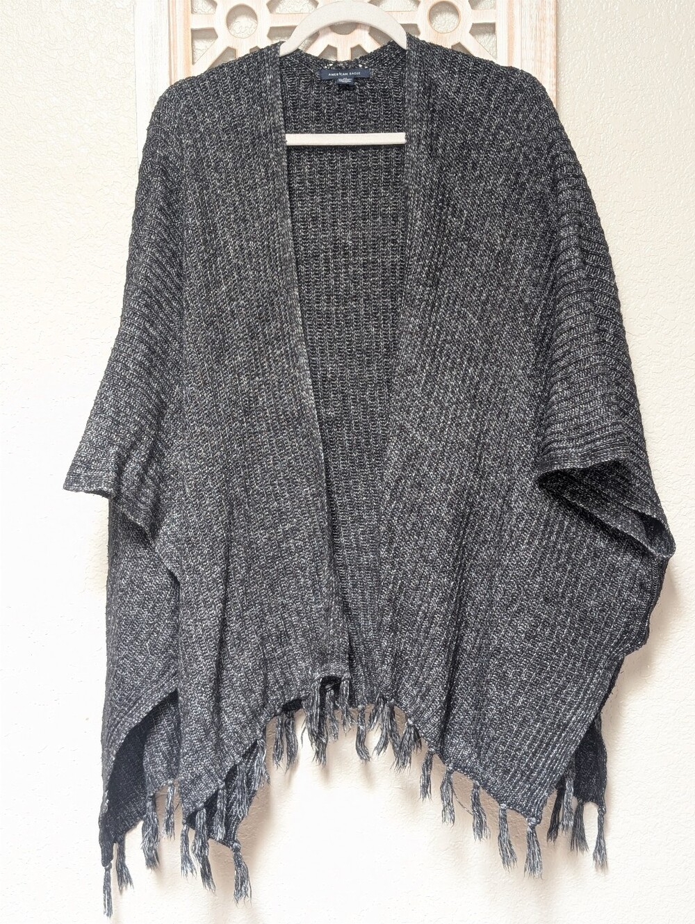 American Eagle Black Knit Fringe Poncho Cardigan Shawl Wrap One Size Autumn Fall